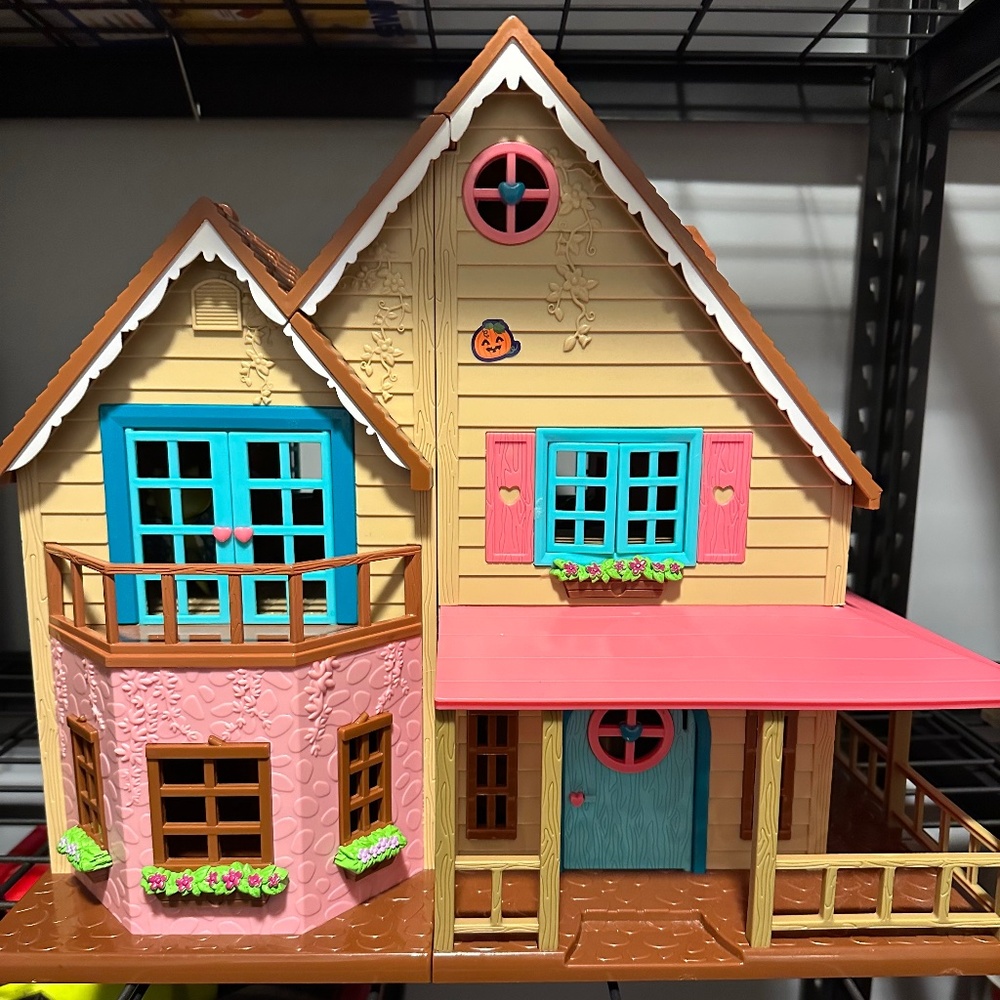 Li'L Woodzeez Honeysuckle Hillside Cottage